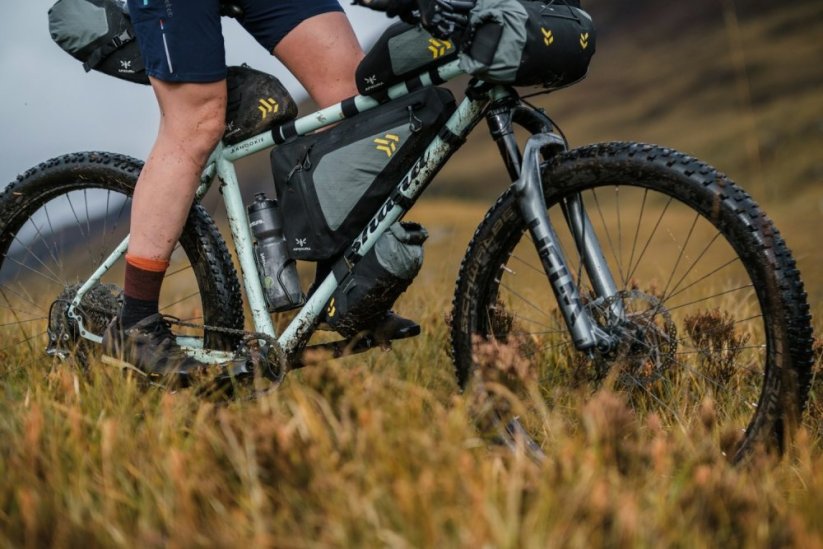Bikepacking brašna Apidura Backcountry full frame - 6 l