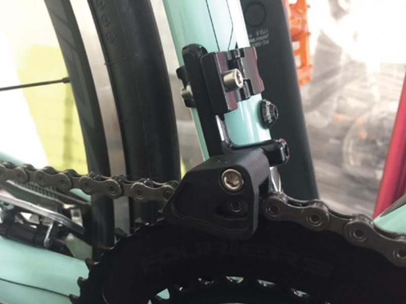 Vodítko řetezu Gravel